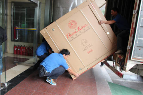 溪湖钢琴贵重工艺品无忧运